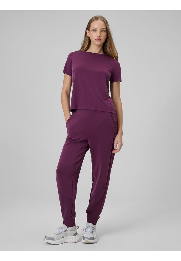 4f - 4F T-shirt regular gładki damski - fioletowy S. Okazja: na co dzień. Kolor: czerwony. Materiał: dzianina, skóra, materiał. Wzór: gładki. Styl: casual