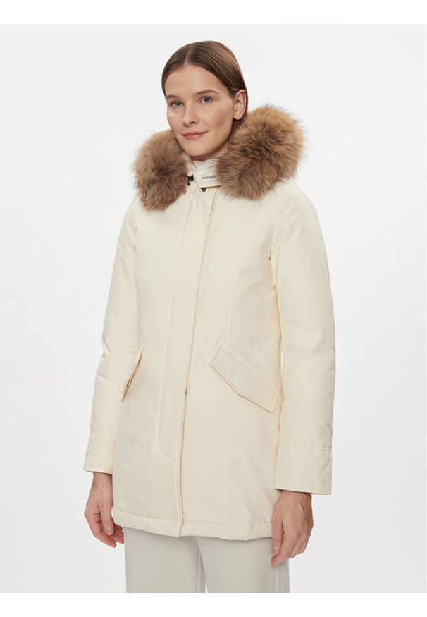 Woolrich Kurtka zimowa Arctic Raccoon CFWWOU0538FRUT0001 Écru Regular Fit. Materiał: bawełna, syntetyk. Sezon: zima