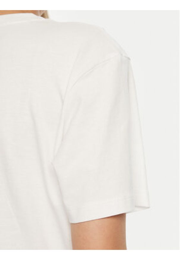 Guess Jeans T-Shirt W5RI42 K8HM0 Biały Regular Fit. Kolor: biały. Materiał: bawełna