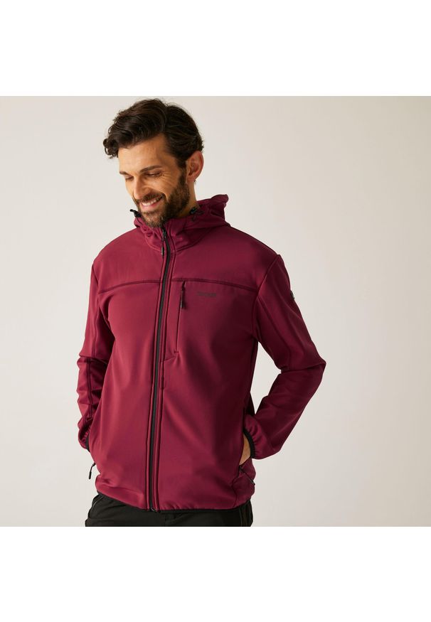 Regatta - Kurtka męska softshell przeciwdeszczowy Ossek. Kolor: czerwony, brązowy, wielokolorowy. Materiał: softshell. Sport: turystyka piesza