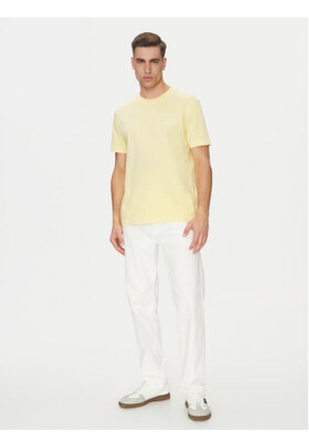 Marc O'Polo Denim T-Shirt 500 0006 040 Żółty Relaxed Fit. Typ kołnierza: polo. Kolor: żółty. Materiał: bawełna