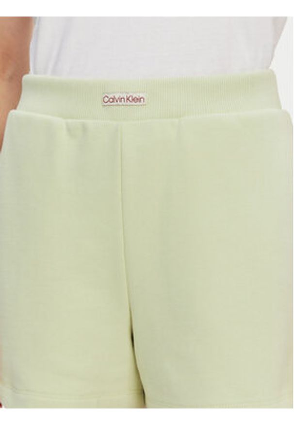 Calvin Klein Jeans Szorty sportowe Placed Institutional J20J225525 Zielony Regular Fit. Kolor: zielony. Materiał: bawełna