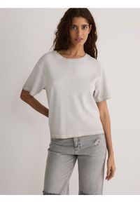 Reserved - Bawełniany t-shirt - beżowy. Kolor: beżowy. Materiał: bawełna #1