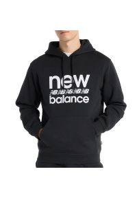 Bluza męska New Balance MT51941BK - czarna. Kolor: czarny. Materiał: poliester, dresówka, tkanina, bawełna, materiał. Wzór: napisy, aplikacja. Styl: klasyczny #1