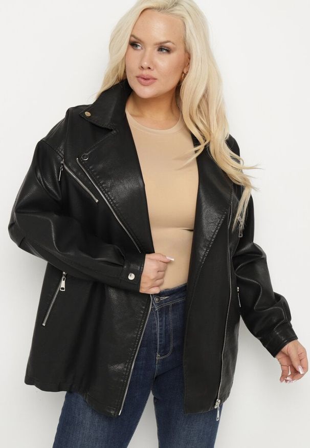 Born2be - Czarna Kurtka Ramoneska z Wiązanym Paskiem Calselia. Okazja: na co dzień. Kolor: czarny. Materiał: jeans. Wzór: kwiaty. Sezon: wiosna. Styl: elegancki, casual