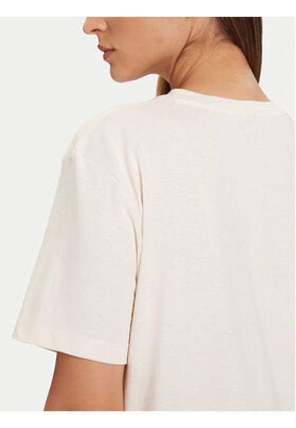 Guess T-Shirt V5BI09 I3Z14 Écru Relaxed Fit. Materiał: bawełna