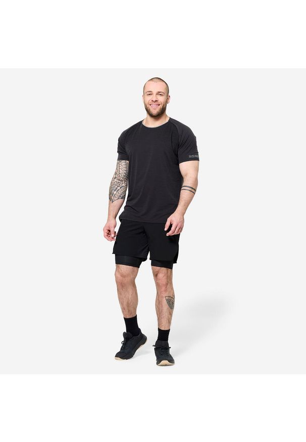 DOMYOS - Spodenki fitness cardio męskie Domyos. Kolor: szary, wielokolorowy, czarny. Materiał: poliester, materiał, elastan. Sport: fitness