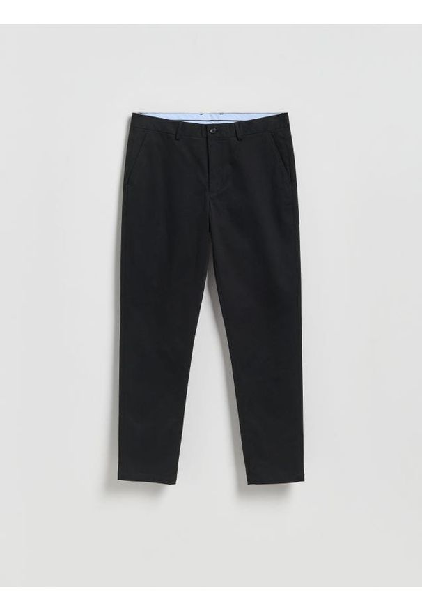 Reserved - Spodnie chino slim fit - czarny. Kolor: czarny. Materiał: tkanina, bawełna