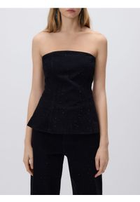 Reserved - Bluzka z błyszczącą aplikacją - czarny. Kolor: czarny. Materiał: bawełna, tkanina. Wzór: aplikacja #1