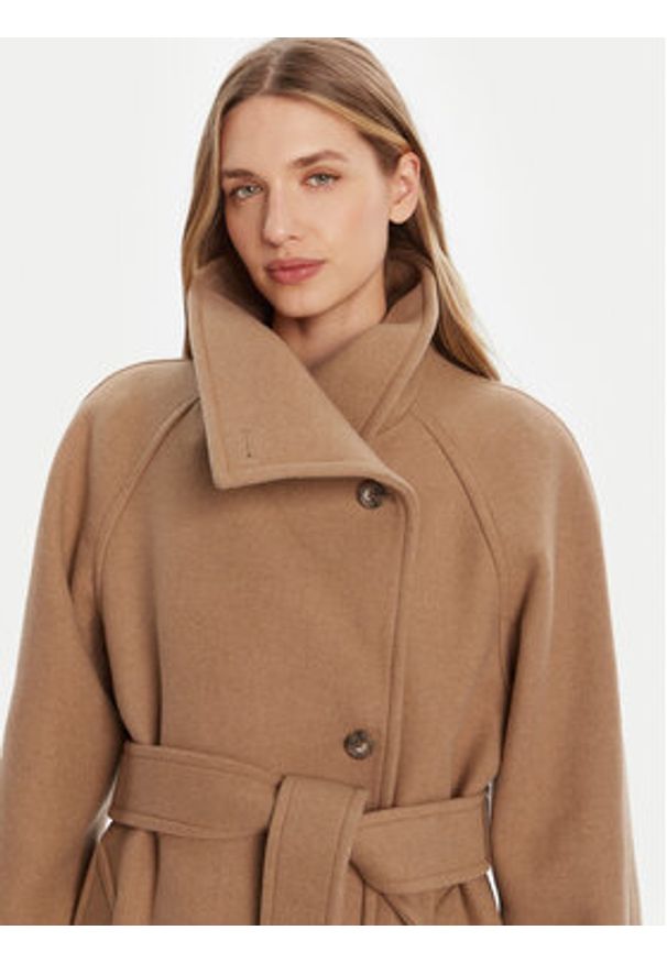 Calvin Klein Płaszcz wełniany LV044D557G Beżowy Regular Fit. Kolor: beżowy. Materiał: wełna