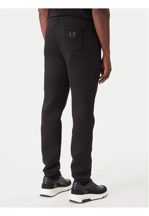 Karl Lagerfeld - KARL LAGERFELD Spodnie dresowe 705040 554907 Czarny Regular Fit. Kolor: czarny. Materiał: bawełna, syntetyk
