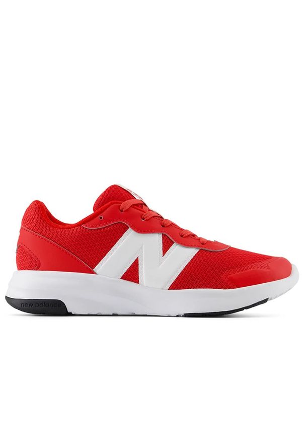 Buty New Balance GK578RD - czerwone. Kolor: czerwony. Materiał: guma, zamsz, materiał, syntetyk. Szerokość cholewki: normalna. Sport: bieganie