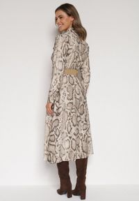 Born2be - Beżowa Sukienka Koszulowa z Wiskozą Zdobiona Paskiem i Wzorem w Węża Delane. Okazja: na co dzień. Kolor: beżowy. Materiał: wiskoza. Wzór: aplikacja. Typ sukienki: koszulowe. Styl: casual, elegancki #5