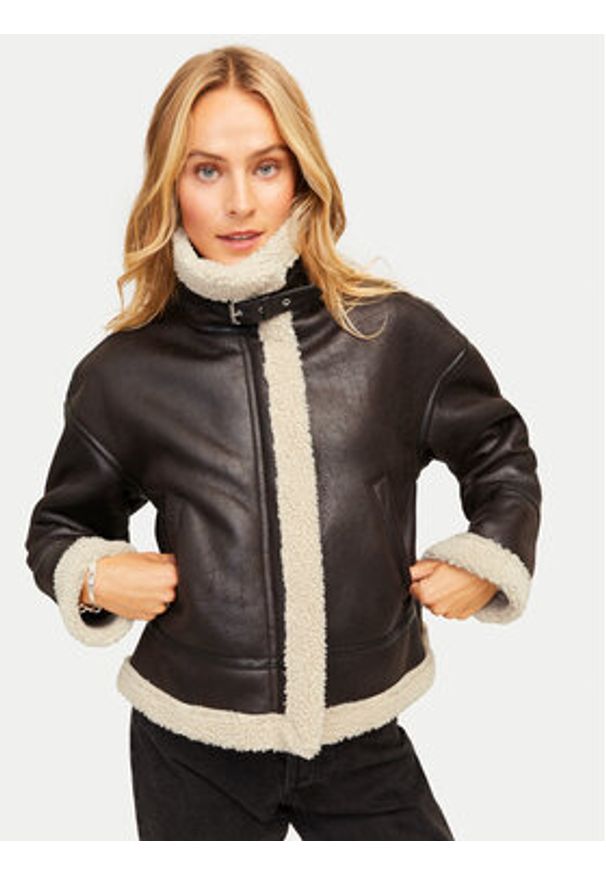 JJXX Kurtka z imitacji skóry Yolanda 12259326 Brązowy Regular Fit. Kolor: brązowy. Materiał: skóra