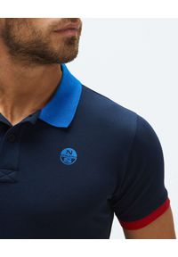 North Sails - NORTH SAILS - Granatowa koszulka z kontrastowymi detalami. Typ kołnierza: polo. Kolor: niebieski. Materiał: bawełna. Wzór: haft #4