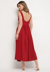 Born2be - Bordowa Wiskozowa Sukienka o Rozkloszowanym Kroju Milareina. Okazja: na co dzień. Kolor: czerwony. Materiał: wiskoza. Długość rękawa: długi rękaw. Wzór: aplikacja. Typ sukienki: rozkloszowane. Styl: casual, elegancki #2