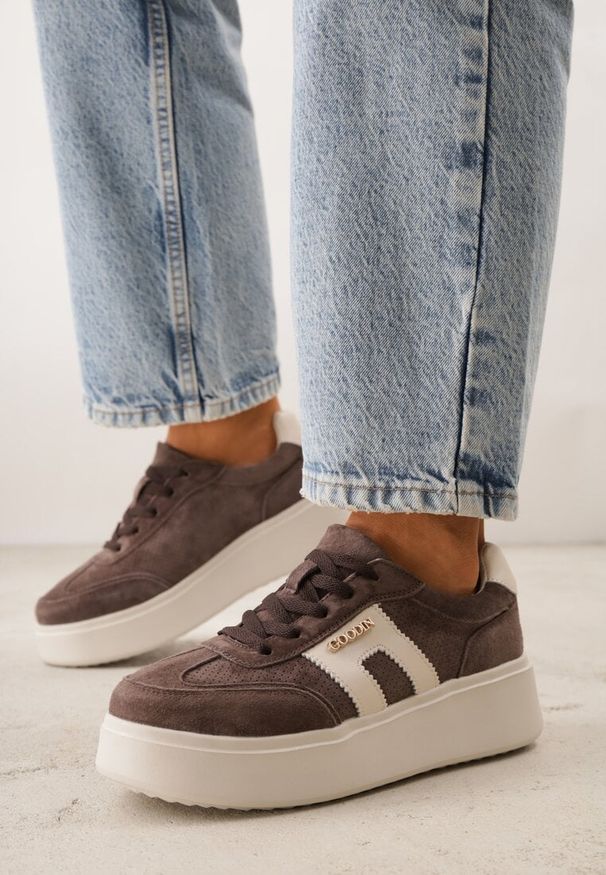 Renee - Brązowe Perforowane Sneakersy Chunky ze Skóry Naturalnej na Platformie Silvanatea. Kolor: brązowy. Materiał: skóra. Obcas: na platformie