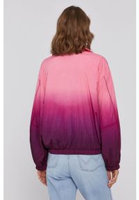 Calvin Klein Jeans Kurtka damska kolor różowy przejściowa. Okazja: na co dzień. Kolor: różowy. Styl: casual