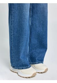 Big-Star - Sneakersy damskie beżowe TT274024 801. Okazja: na co dzień. Nosek buta: okrągły. Kolor: beżowy. Materiał: syntetyk, materiał #7