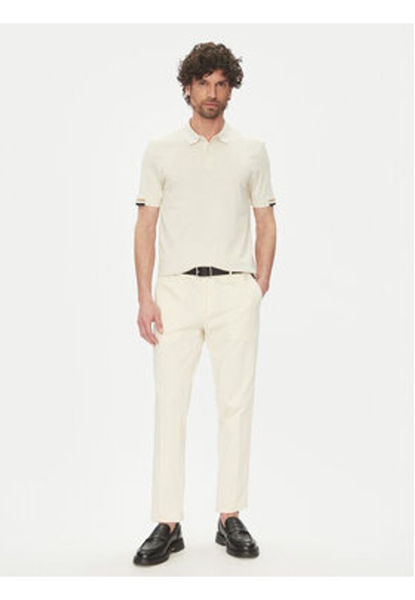 BOSS Polo Parlay 147 50467113 Écru Regular Fit. Typ kołnierza: polo. Materiał: bawełna