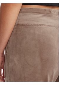 DKNY Sport Spodnie dresowe DP5P3710 Beżowy Regular Fit. Kolor: beżowy. Materiał: syntetyk #4