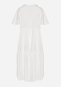 Born2be - Biała Wiskozowa Sukienka Rozkloszowana z Dekoltem V Natilenia. Okazja: na co dzień. Kolor: biały. Materiał: wiskoza. Styl: klasyczny, casual, elegancki #7