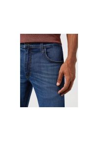 Wrangler - WRANGLER MĘSKIE SPODNIE JEANSOWE REGULAR FIT BALANCING ACT 112351224