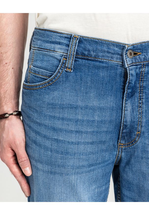Męskie Spodnie Jeansowe Mustang Style Tramper Tapered Denim Blue 1018016 5000 623