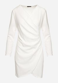 Born2be - Biała Sukienka Kopertowa z Ozdobnym Marszczeniem Ohildria. Kolor: biały. Typ sukienki: kopertowe. Styl: elegancki #2