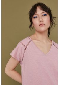 medicine - Medicine - T-shirt Basic. Kolor: różowy. Materiał: dzianina, bawełna. Wzór: gładki