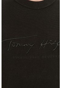TOMMY HILFIGER - Tommy Hilfiger - Sweter. Kolor: czarny. Materiał: dzianina. Wzór: aplikacja #5