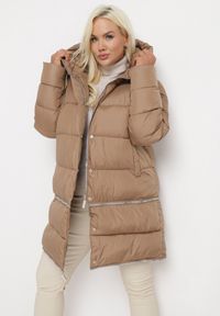Born2be - Beżowa Pikowana Kurtka Płaszcz z Regulacją Długości Mutileni. Kolor: beżowy. Wzór: aplikacja. Styl: klasyczny #4