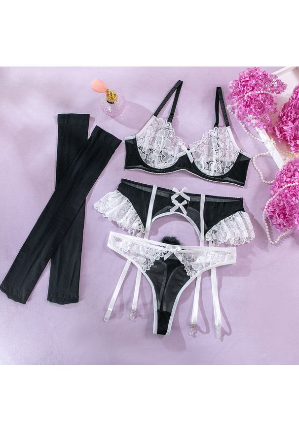 Intica - Komplet bielizny koronkowej na romantyczny wieczór Marjolijn. Kolor: wielokolorowy. Materiał: koronka. Wzór: koronka