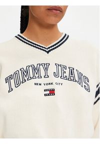 Tommy Jeans Sweter Varsity DW0DW18692 Écru Regular Fit. Materiał: bawełna #5