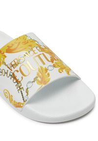 Versace Jeans Couture Klapki 77YA3SQ4 ZS834 Biały. Kolor: biały. Materiał: syntetyk #6