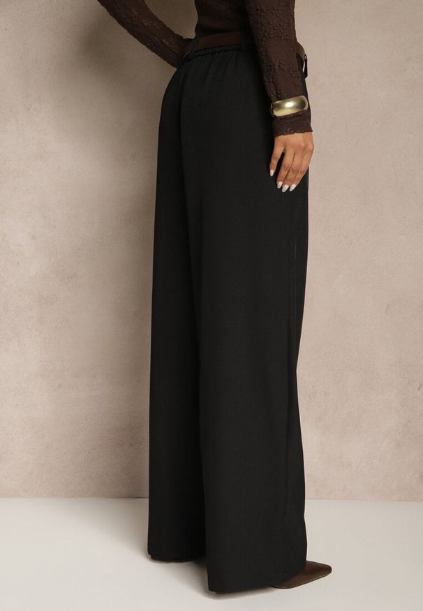 Renee - Czarne Garniturowe Spodnie Wide Leg z Dodatkowym Paskiem Cintriane. Stan: podwyższony. Kolor: czarny. Styl: elegancki