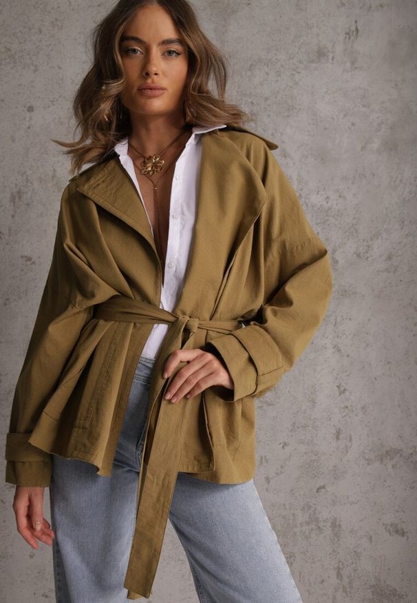 Renee - Zielona Kurtka z Bawełny i Wiskozy o Fasonie Krótkiego Trencza Abicara. Okazja: na co dzień. Typ kołnierza: kaptur. Kolor: zielony. Materiał: wiskoza, bawełna. Długość: krótkie. Styl: casual