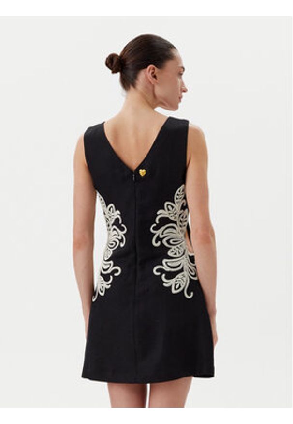 TwinSet - TWINSET Sukienka letnia 251LB2FBB Czarny Slim Fit. Kolor: czarny. Materiał: wiskoza. Sezon: lato