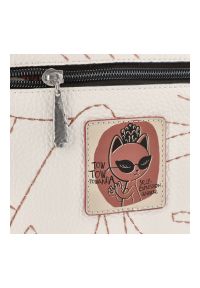 Pomarańczowa Elegancka Listonoszka Damska Anekke Z Serii Alma. Kolor: pomarańczowy. Wzór: napisy, aplikacja. Materiał: zdobione. Styl: elegancki #6