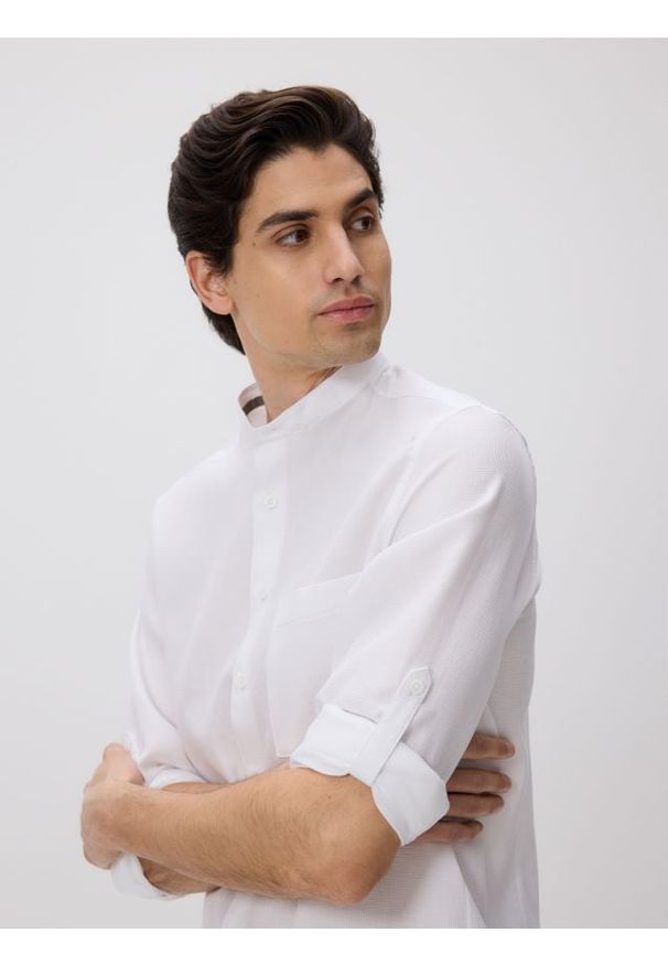 Reserved - Bawełniana koszula slim fit - biały. Kolor: biały. Materiał: bawełna