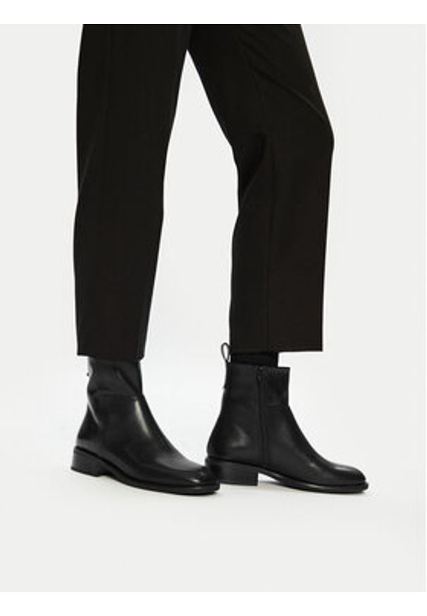 Vagabond Shoemakers Botki Sheila 5835-001-20 Czarny. Kolor: czarny. Materiał: skóra