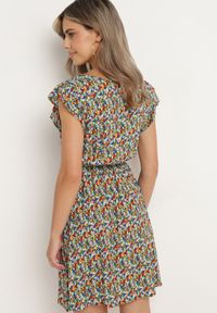 Born2be - Granatowo-Niebieska Bawełniana Sukienka w Kwiaty z Gumką w Talii i Falbanką Dimllara. Okazja: na co dzień. Kolor: niebieski. Materiał: bawełna. Wzór: kwiaty. Styl: elegancki, casual, klasyczny #5