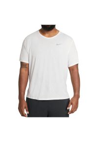 Koszulka męska do biegania Nike Miler Run Division CU5992. Materiał: materiał, poliester. Długość rękawa: krótki rękaw. Technologia: Dri-Fit (Nike). Długość: krótkie. Sport: bieganie #5