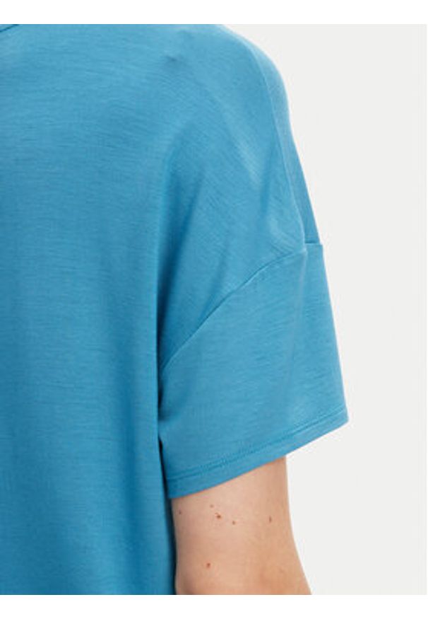 United Colors of Benetton - United Colors Of Benetton T-Shirt 3Z12D101X Niebieski Slim Fit. Kolor: niebieski. Materiał: wiskoza