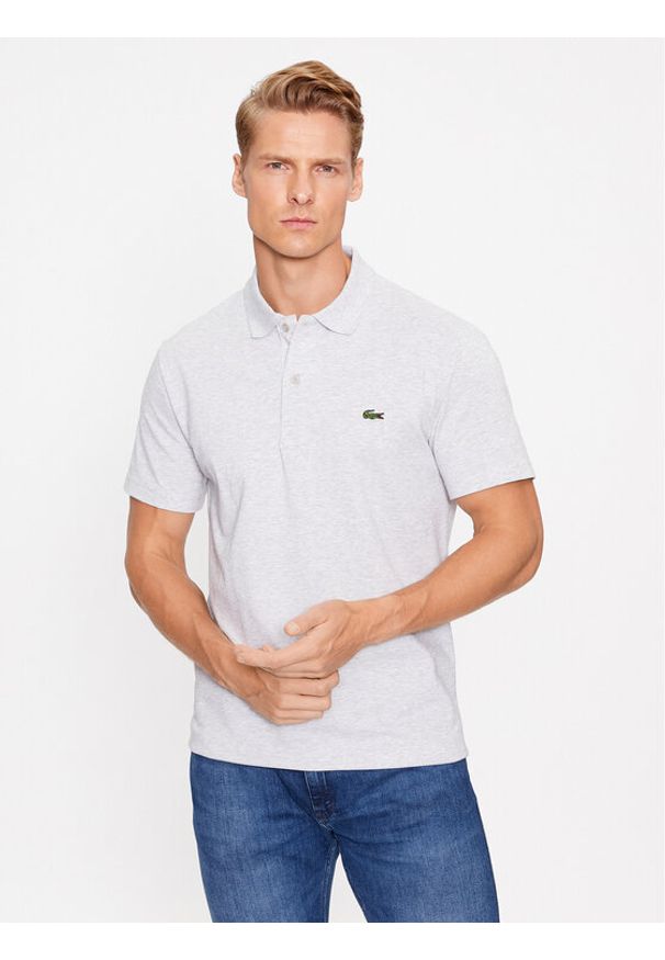 Lacoste Polo DH0783 Szary Regular Fit. Typ kołnierza: polo. Kolor: szary. Materiał: bawełna, syntetyk