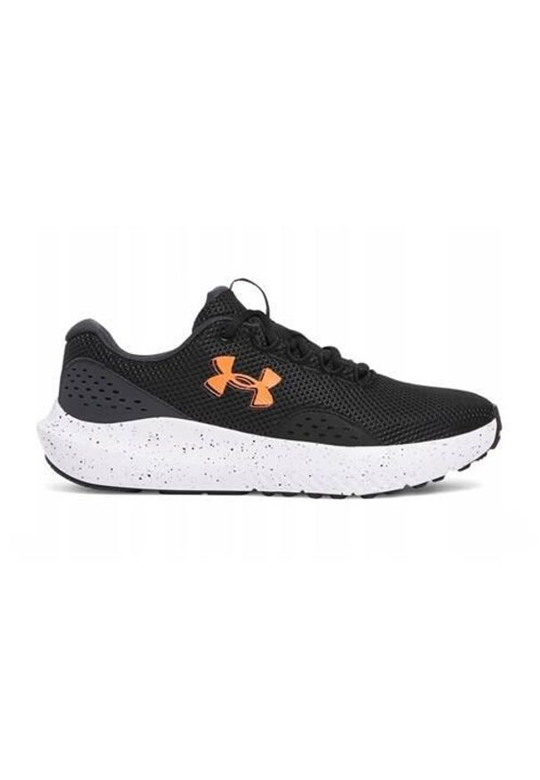 Buty do biegania męskie Under Armour UACHARGEDSURGE3027000004. Zapięcie: sznurówki. Kolor: czarny. Materiał: syntetyk, tkanina, materiał. Szerokość cholewki: normalna. Sport: bieganie
