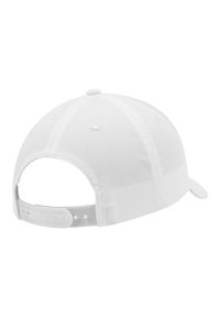 FLEXFIT - Klasyczna Czapka Snapback Z Zakrzywionym Daszkiem. Kolor: biały. Styl: klasyczny