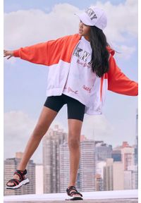 DKNY - Dkny sandały dziecięce D39068.27.35 kolor pomarańczowy. Zapięcie: rzepy. Kolor: pomarańczowy. Materiał: guma. Obcas: na platformie #4