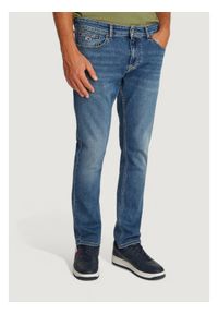 Tommy Jeans Jeansy SCANTON BI0234 Niebieski To Fit. Kolor: niebieski