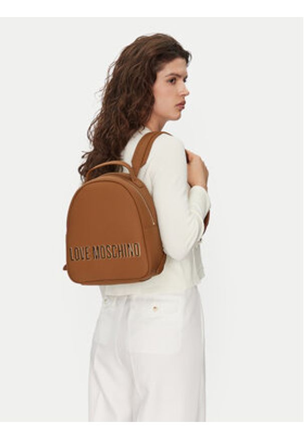 Love Moschino - LOVE MOSCHINO Plecak JC4197PP1MKD0201 Brązowy. Kolor: brązowy. Materiał: skóra